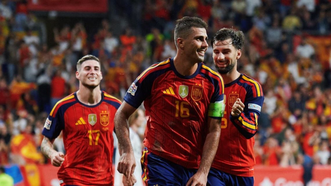 España no se despeina: goleó 3-0 a Chequia en Oviedo y sigue de fiesta en la Nations