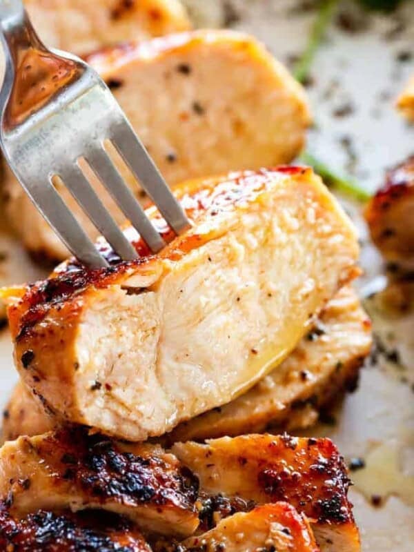 Pechuga de pollo jugosa: los tiempos, las marinadas y los rellenos que mejor responden en la cocina