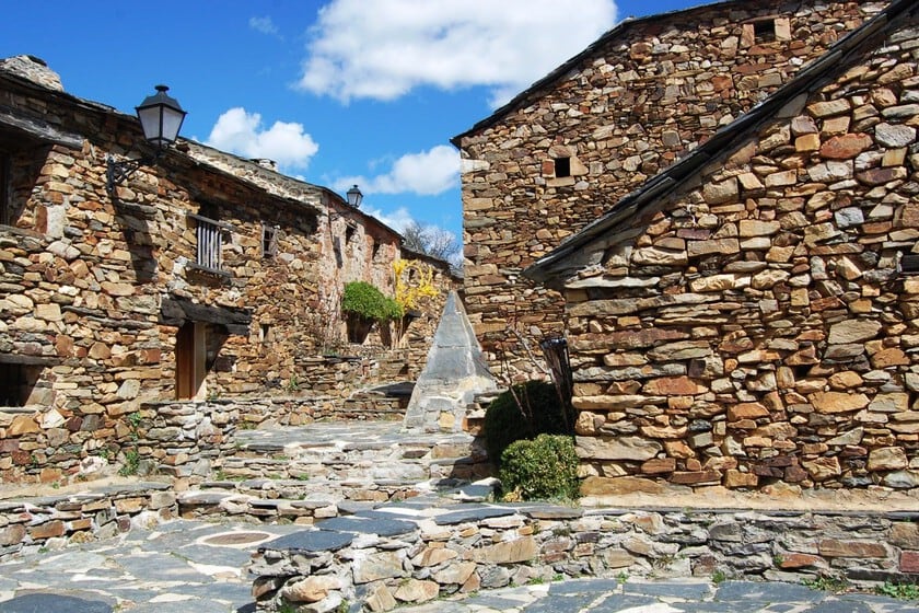 Umbralejo resurge entre cuarcitas: 70 edificios rehabilitados en el corazón de la Sierra Norte de Guadalajara