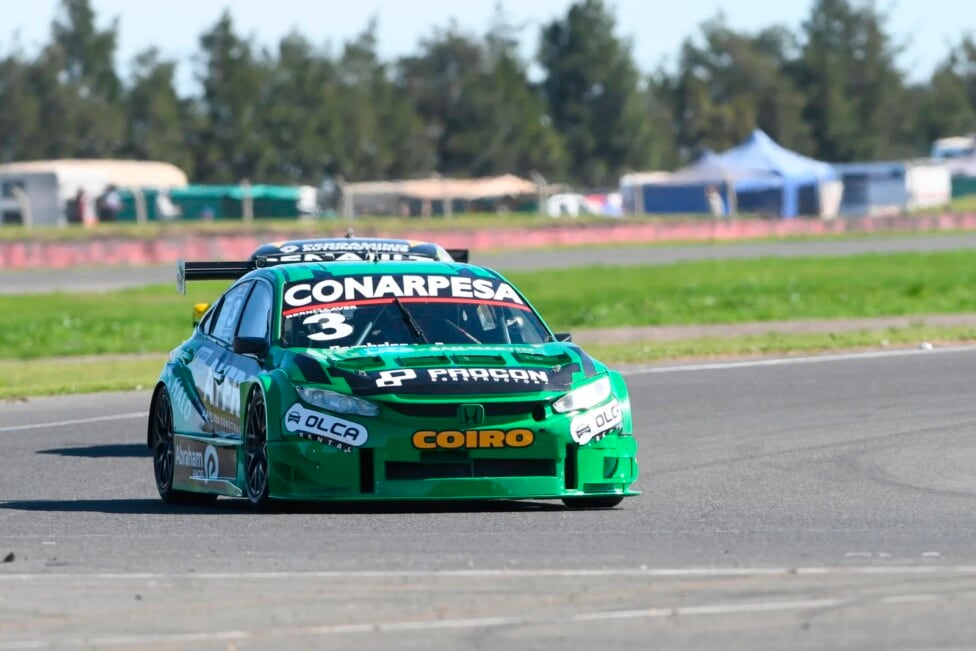 Llaver llega a Concepción del Uruguay con la corona del TC2000 al alcance de la mano