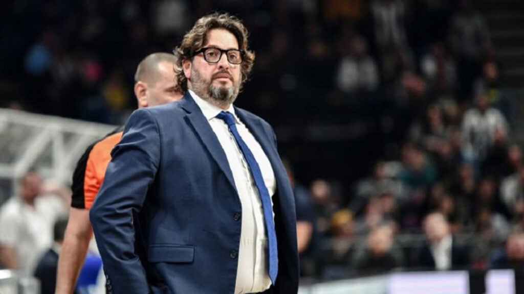 Galbiati se va de Baskonia con la Copa del Rey en el bolsillo y la mochila llena de dudas europeas