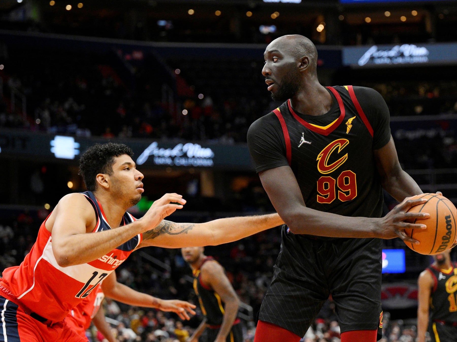 Tacko Fall se calza la camiseta de los 76ers y vuelve a la NBA con un pie en la G League