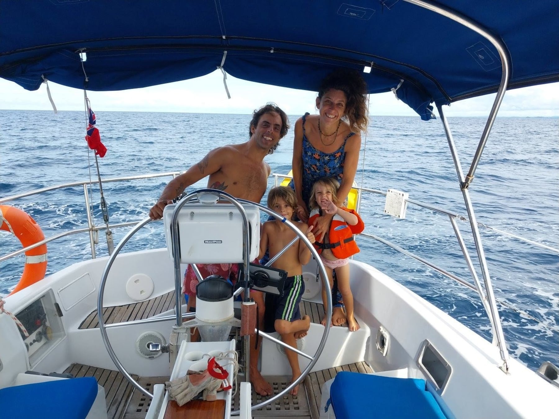 Cruzar el Pacífico a vela y recalar en Tahití: la otra cara de la Polinesia Francesa, fuera del resort