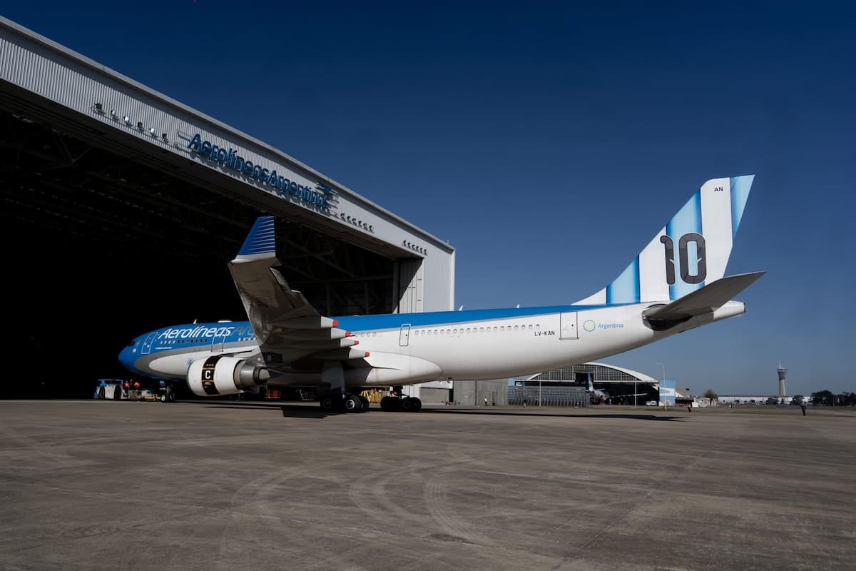 Combustible aeronáutico al récord de la década y tarifas bajo presión: la ecuación que redefine los pasajes en Argentina