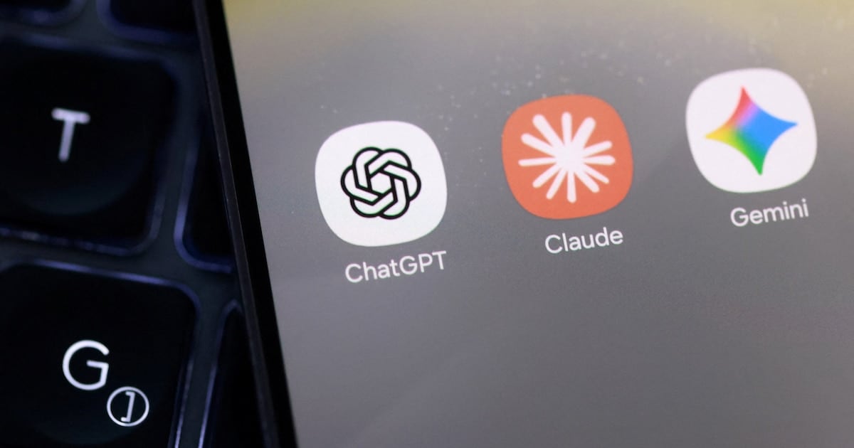 La guerra de los asistentes de inteligencia artificial cambia de leaderboard