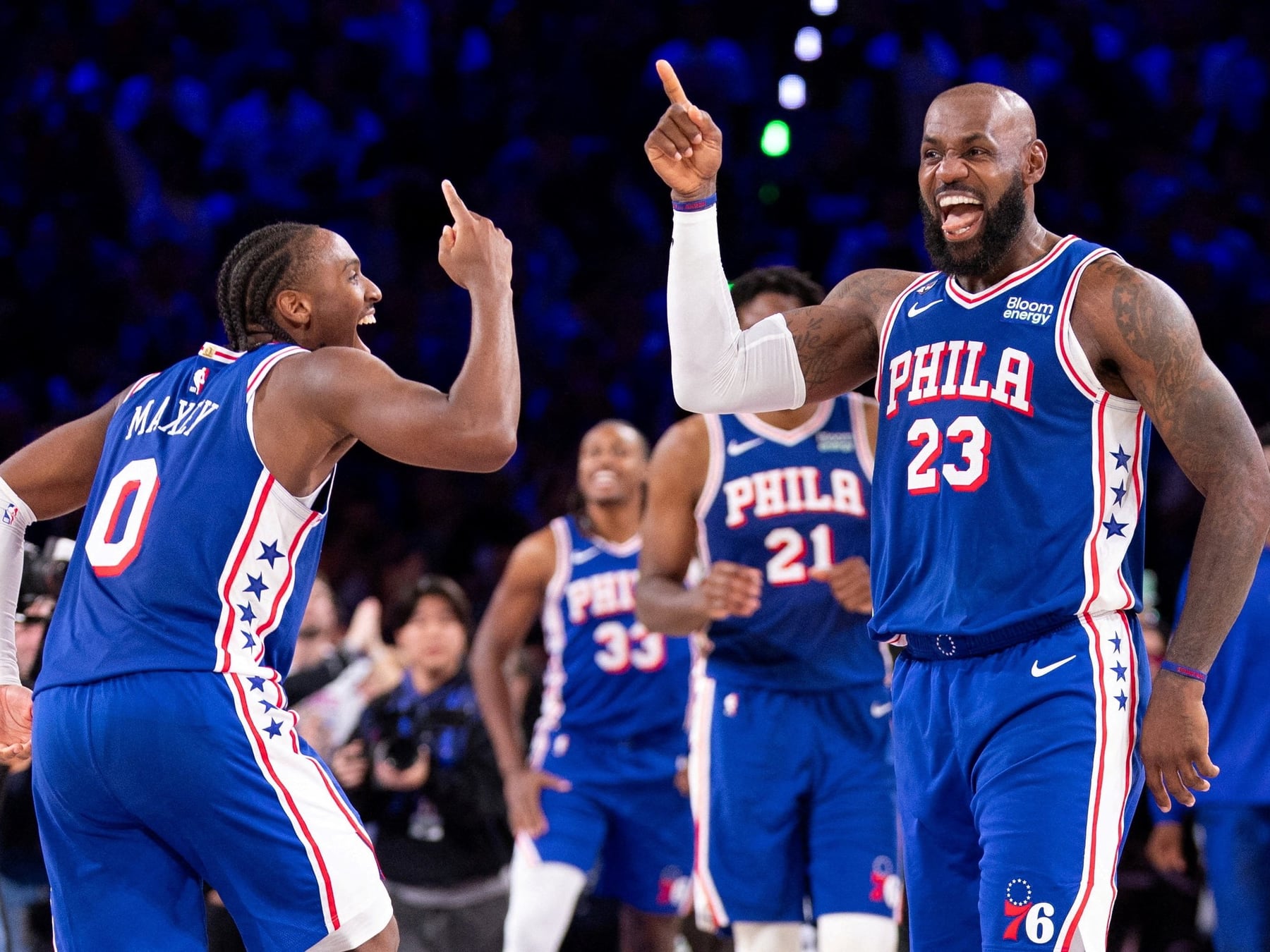 Philadelphia le dio vuelta al partido yential-debutó a LeBron con una remontada de manual