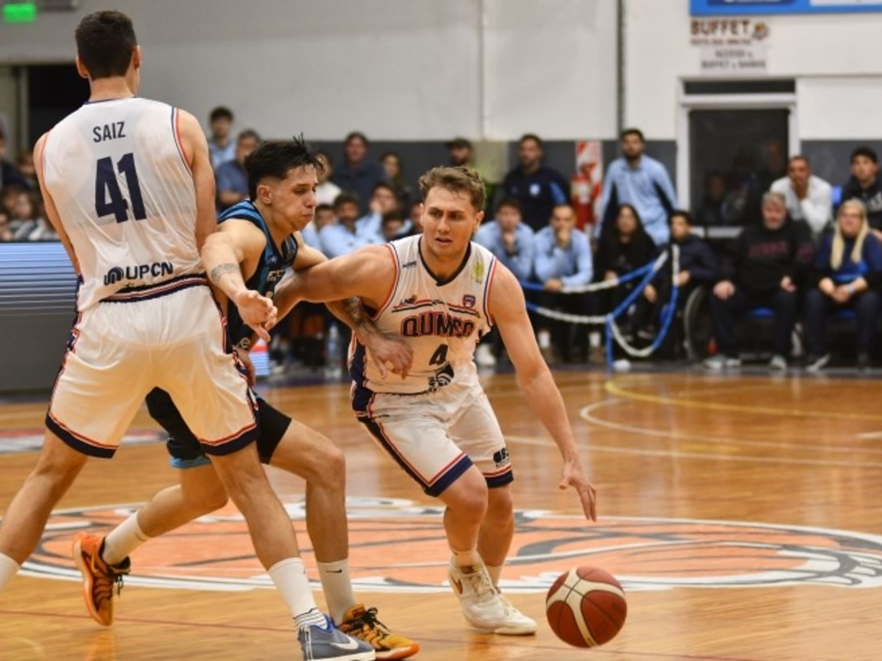Quimsa rompió el partido en el segundo cuarto y sigue invicto en la cima